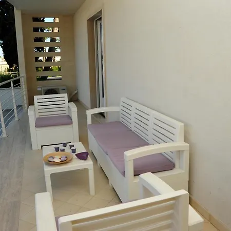 Apartment Marimar - *